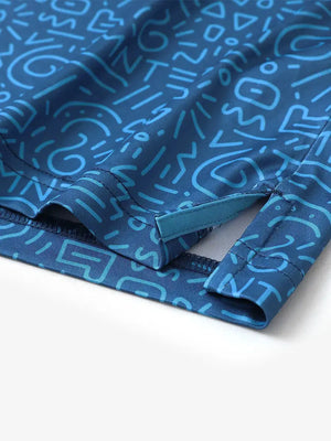 Hem slit detail of MAELREG Performance Jersey Print Polo in Blue Graffiti – comfort & movement